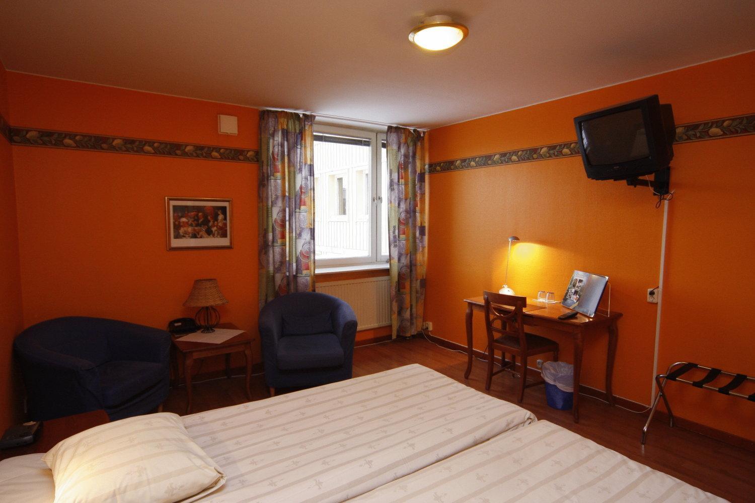 Hotel Aveny Bed & Breakfast Евле Экстерьер фото